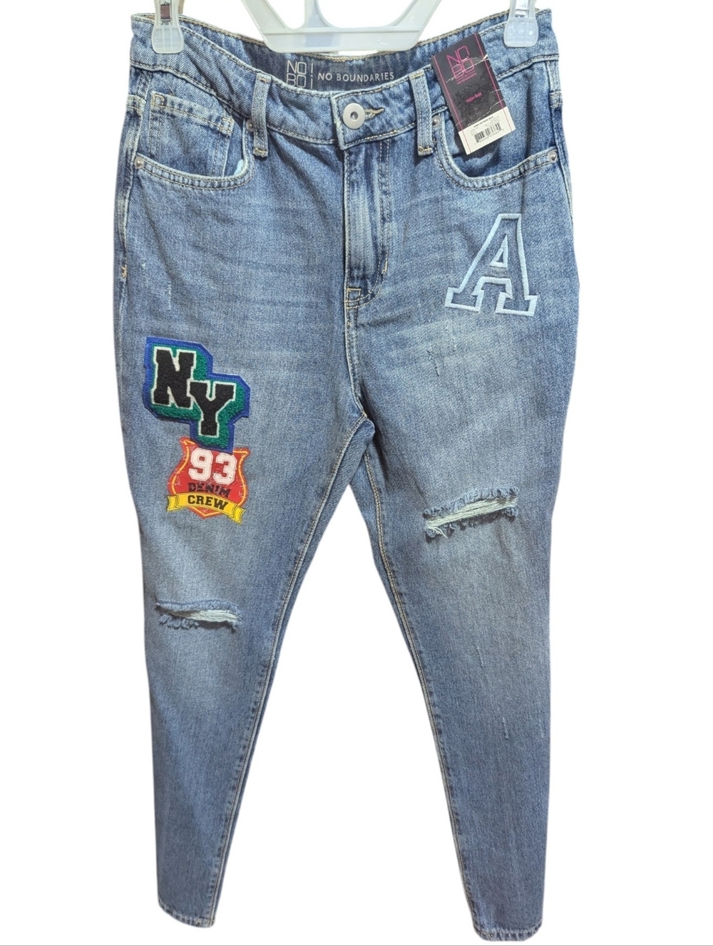 NO Boundaries women's Juniors Sz 5 Med wash high rise mom jean W-271